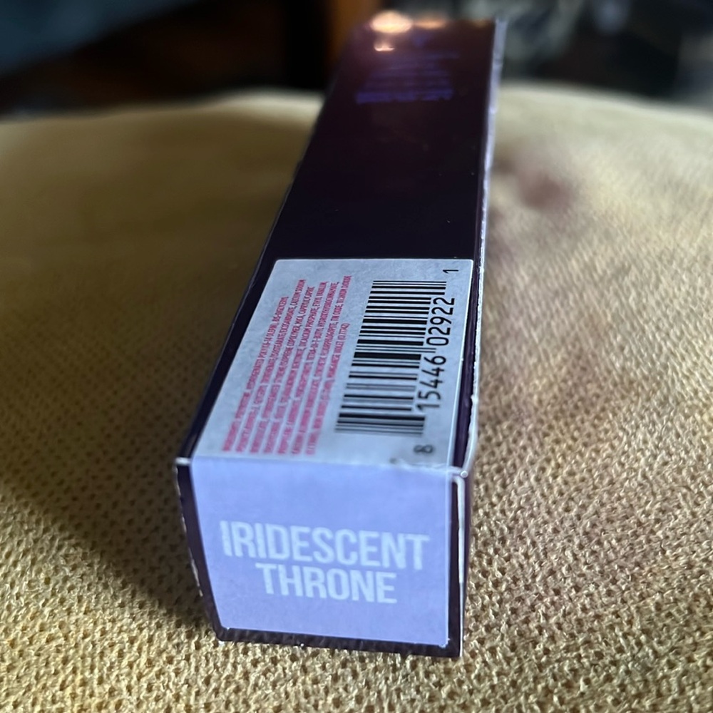 COPY - Jeffrey Star The Gloss(purple box) Iridescent Throne, NIB